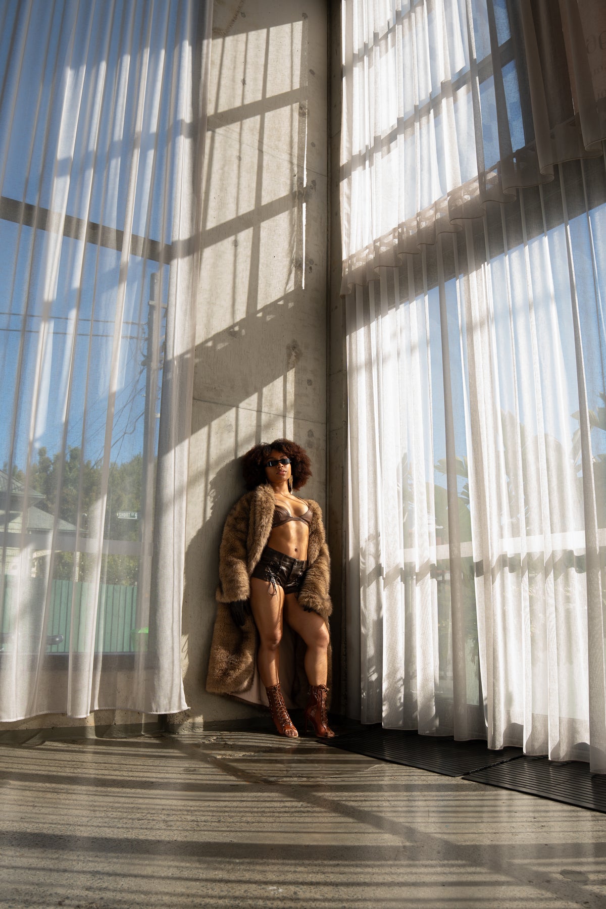 Hostage - Nude Brown