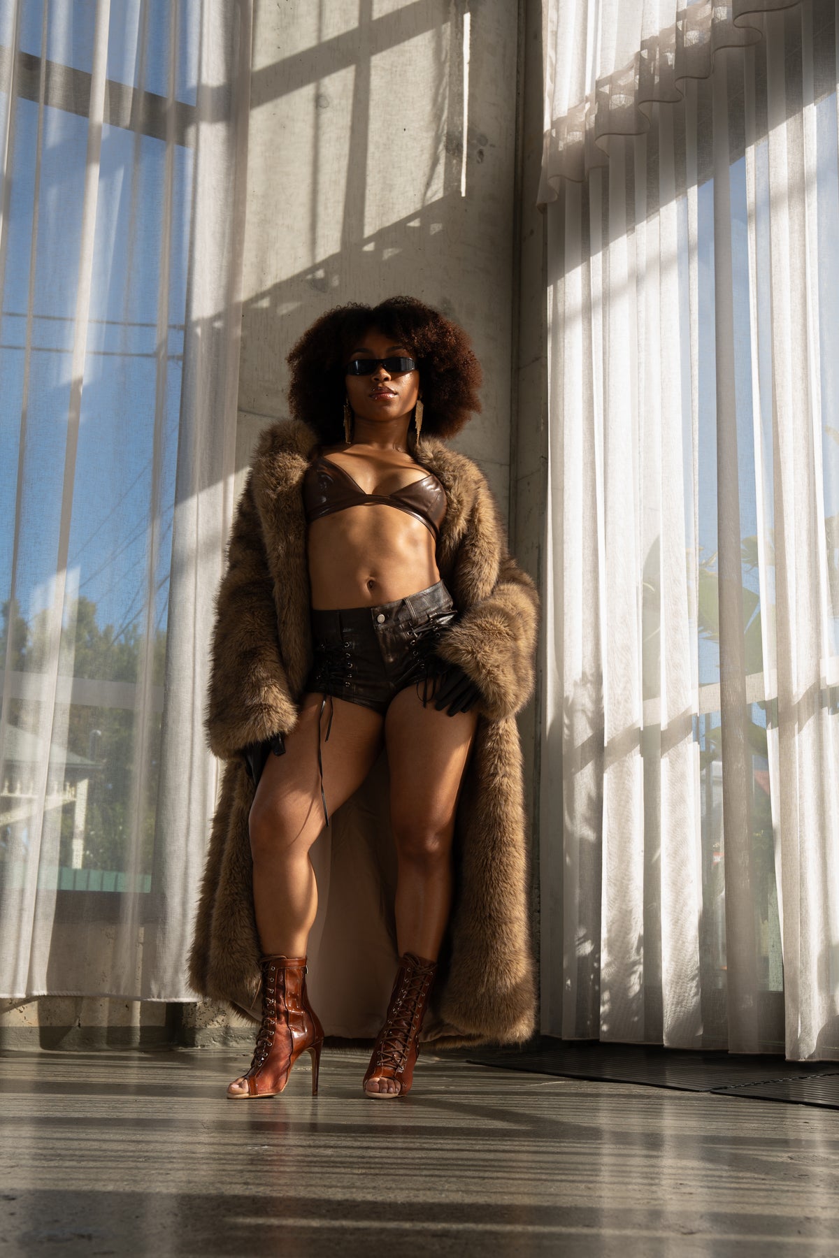 Hostage - Nude Brown